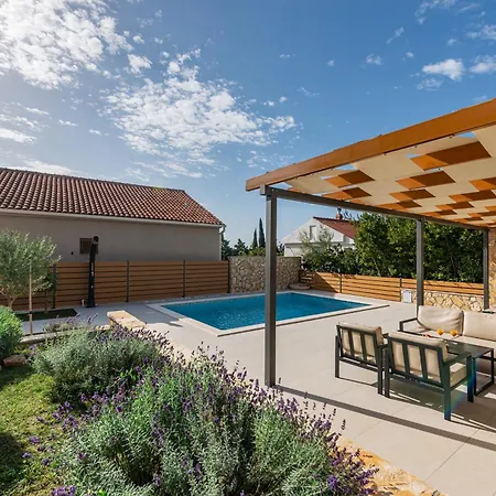 Dalmor House Rovanjska