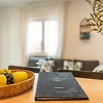 Dalmor House 洛瓦尼斯卡
