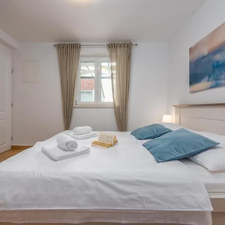 Dalmor House Rovanjska