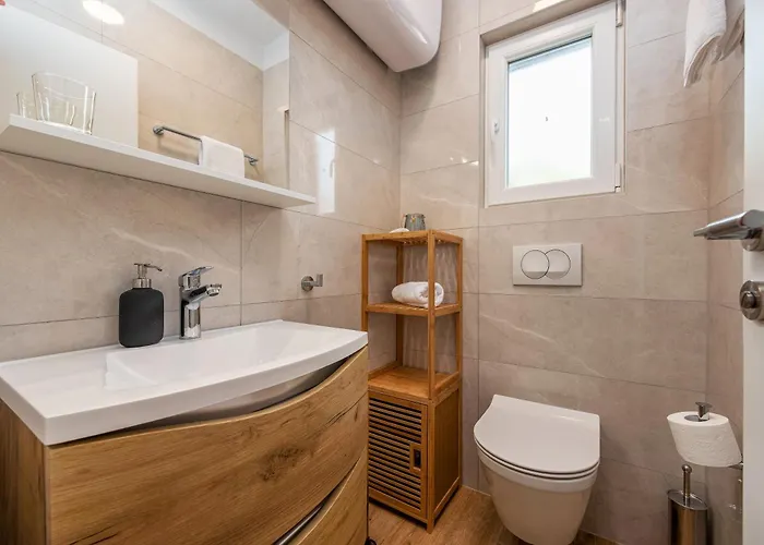 Villa Dalmor House *