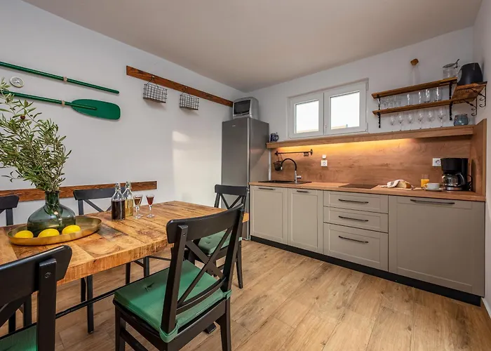 Villa Dalmor House *